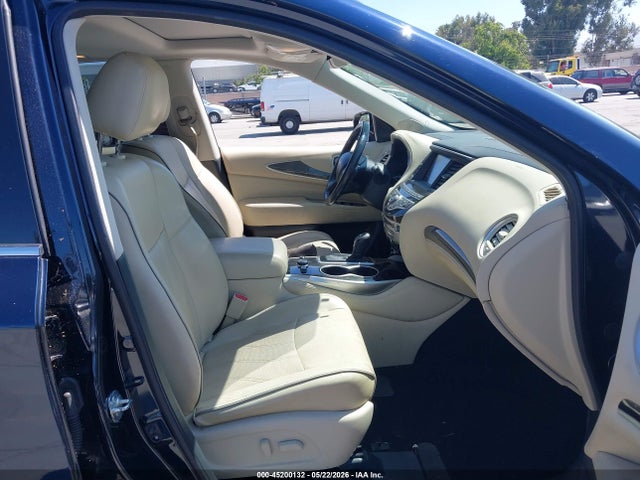 INFINITI Qx