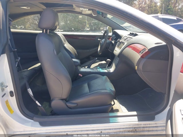 Toyota Camry Sle V6