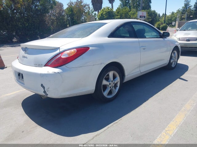 Toyota Camry Sle V6