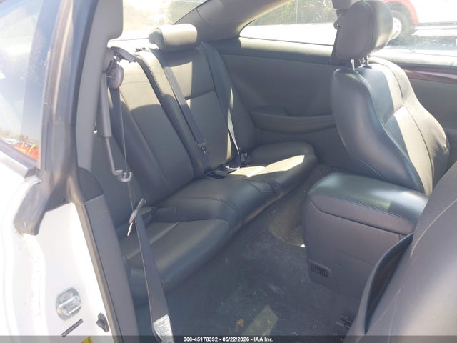 Toyota Camry Sle V6