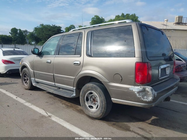 Lincoln Navigator