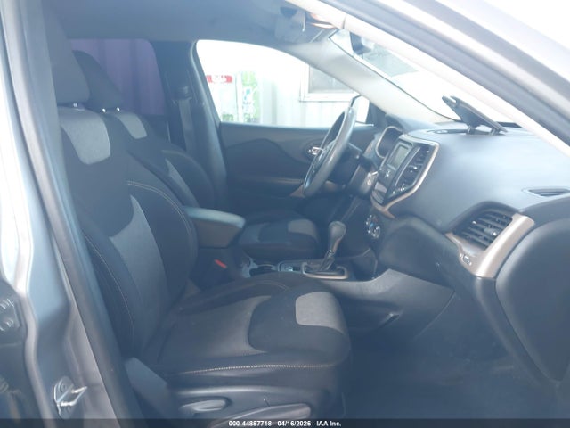 Jeep Cherokee Sport Fwd