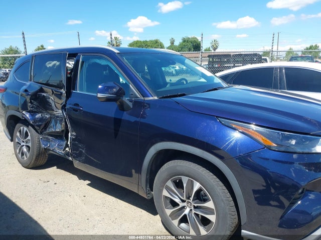 Toyota Highlander Hybrid Xle