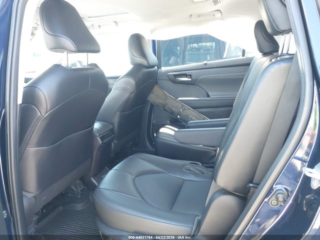 Toyota Highlander Hybrid Xle