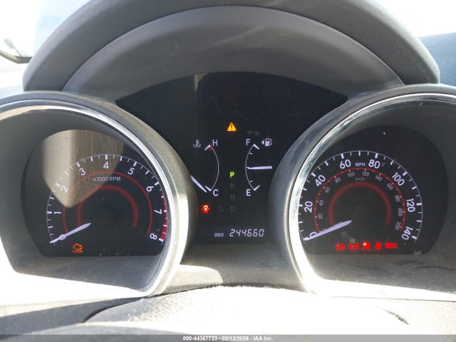 Toyota Highlander Base V6
