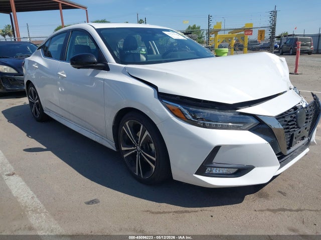 Salvage Nissan Sentra Image