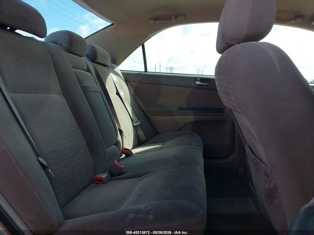 Toyota Camry Le