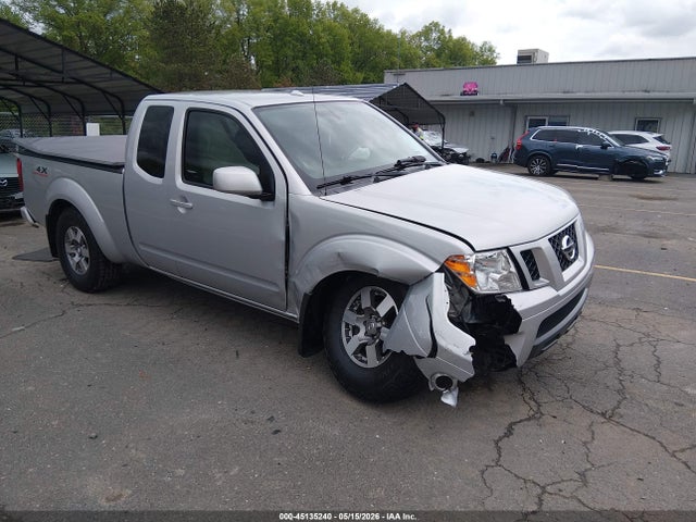 Salvage Nissan Frontier Image