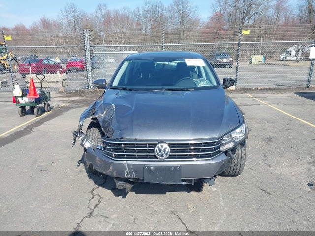 Volkswagen Passat 2.0t Se