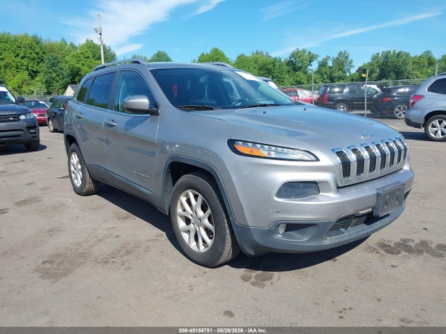 Salvage Jeep Cherokee Image