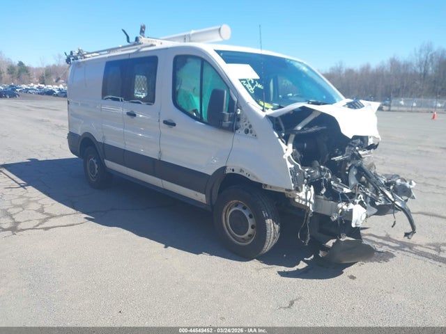 Salvage Ford Transit Image