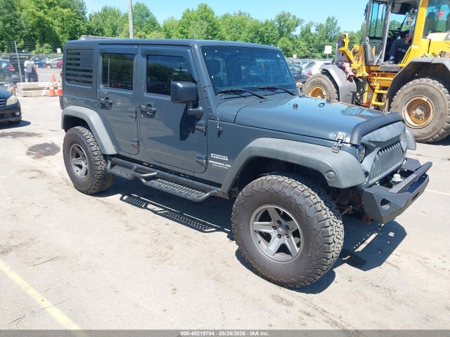 Salvage Jeep Wrangler Image
