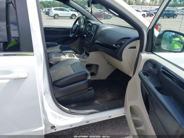 Dodge Grand Caravan Sxt