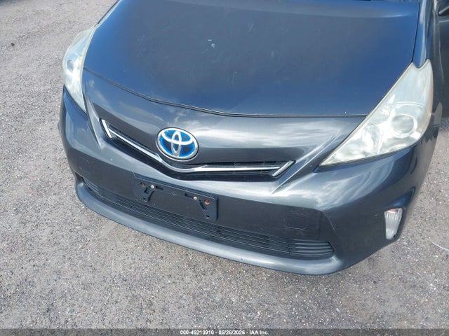 Toyota Prius v Three