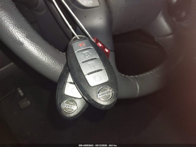 Nissan Pathfinder Sv