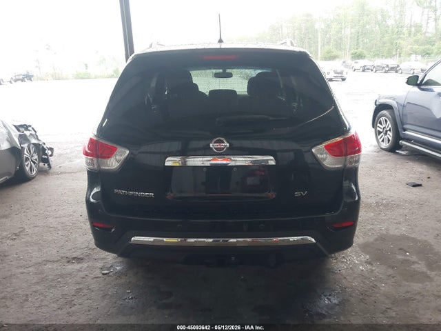 Nissan Pathfinder Sv