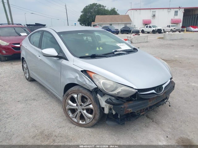 Salvage Hyundai ELANTRA Image