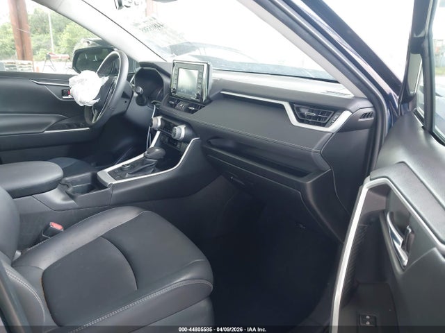 Toyota RAV4 Xle Premium