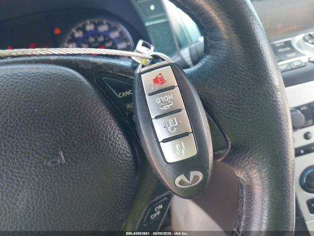 INFINITI G37 Journey