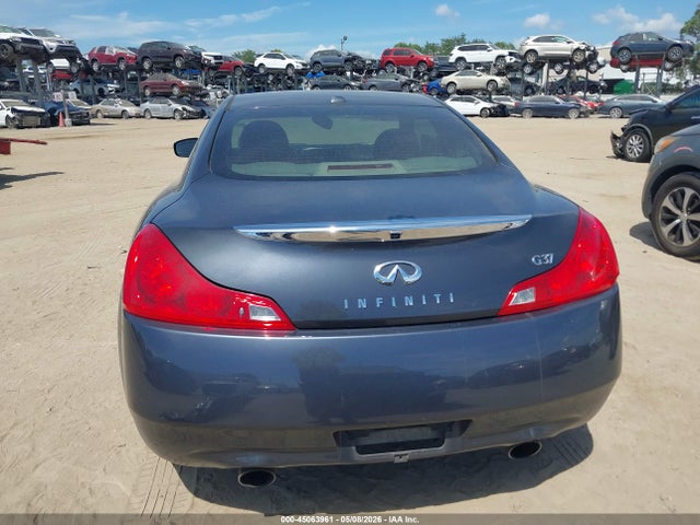 INFINITI G37 Journey
