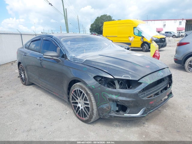 Salvage Ford Fusion Image