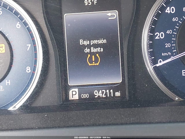 Toyota Camry Le