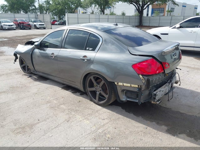 INFINITI G37 Journey