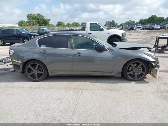INFINITI G37 Journey