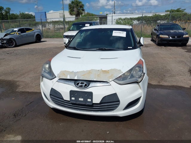 Hyundai VELOSTER