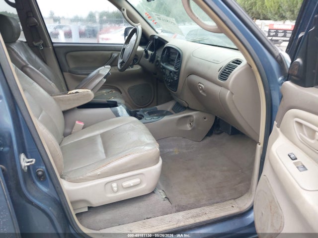 Toyota Sequoia Sr5 V8