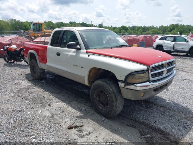 Salvage Dodge Dakota Image