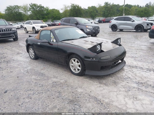 Salvage Mazda MX-5 Miata Image