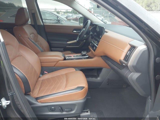 Nissan Pathfinder Platinum Fwd