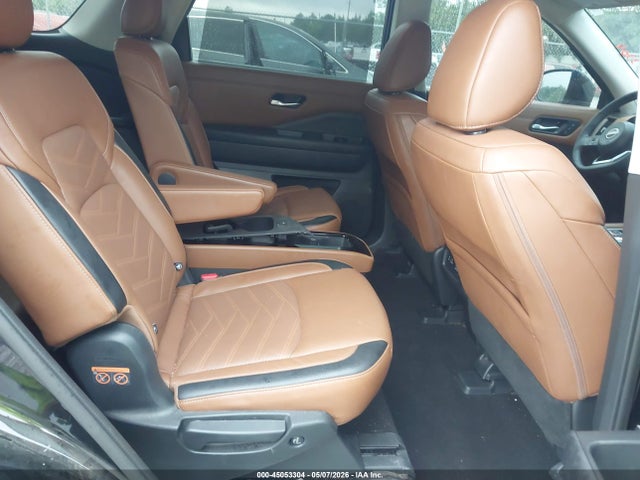 Nissan Pathfinder Platinum Fwd