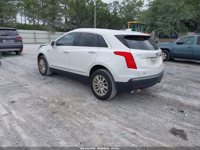 Cadillac XT5 Standard