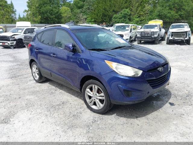 Salvage Hyundai TUCSON Image
