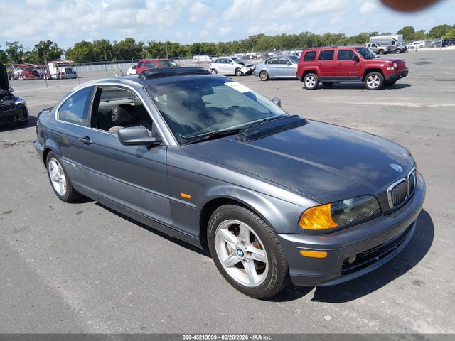 Salvage BMW 3 Series Image