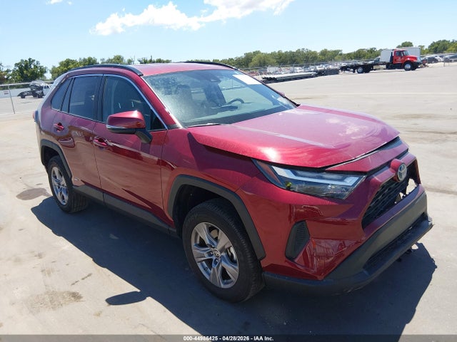 Salvage Toyota RAV4 Image