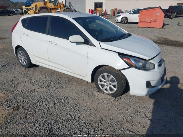 Salvage Hyundai ACCENT Image