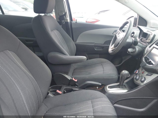 Chevrolet Sonic Lt Auto