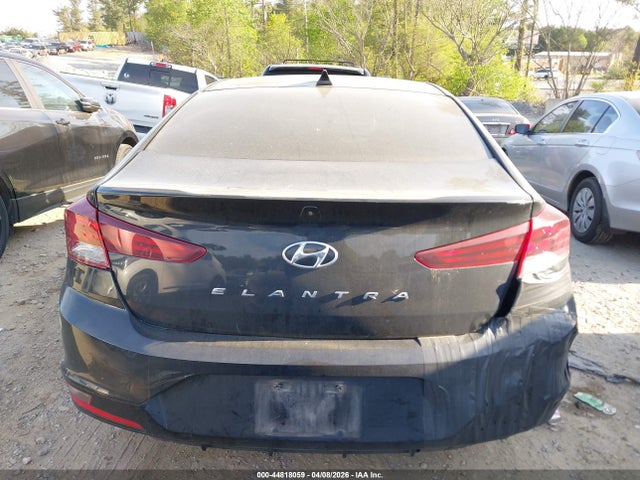 Hyundai ELANTRA Value Edition