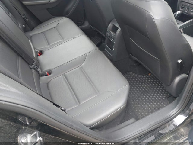 Volkswagen Jetta 1.8t Se