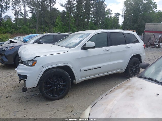 Jeep Grand Cherokee Altitude 4x2