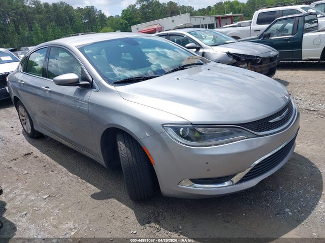 Salvage Chrysler 200 Image