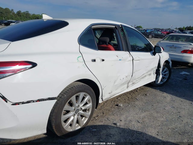 Toyota Camry Le