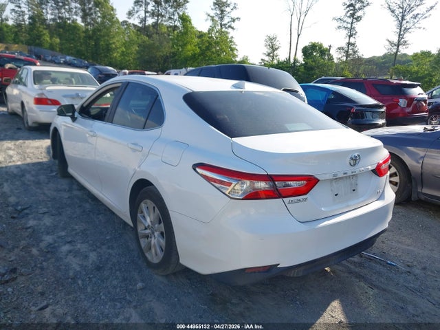 Toyota Camry Le