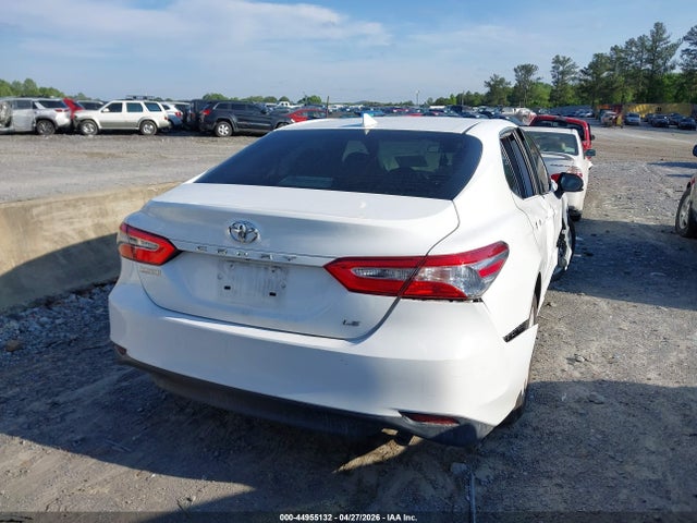 Toyota Camry Le