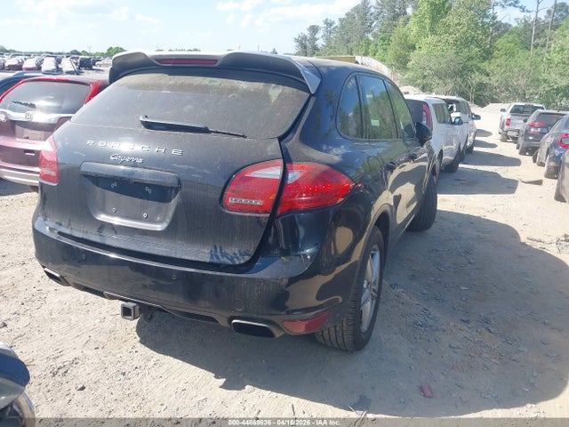 Porsche Cayenne Platinum Edition