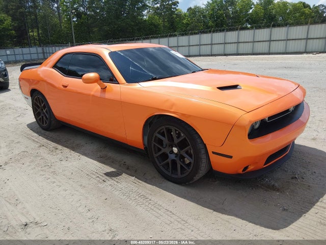 Salvage Dodge Challenger Image