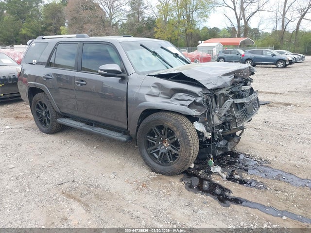 Salvage Toyota 4Runner Image